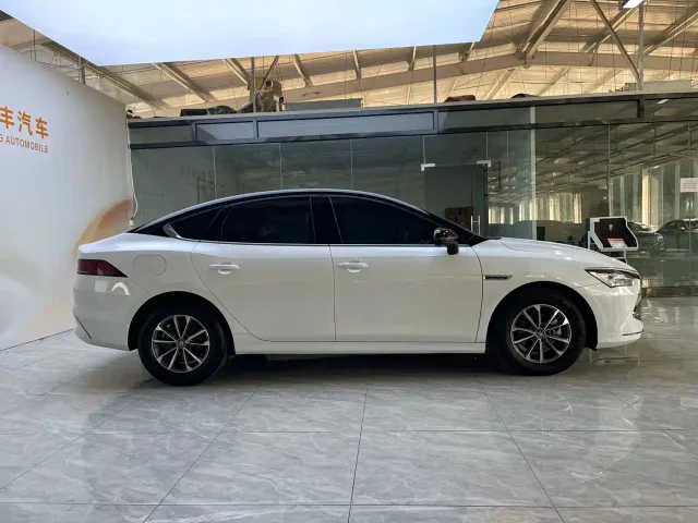 BYD Qin PLUS — Фото автомобиля 4