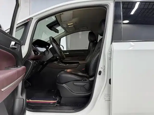 GAC Trumpchi M6 — Фото автомобиля 7