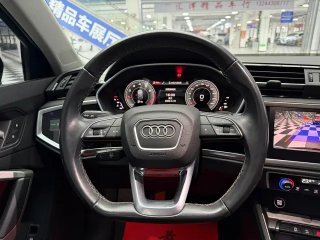 Audi Q3 — Фото автомобиля 6