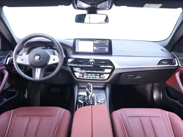 BMW 5 Series — Фото автомобиля 13
