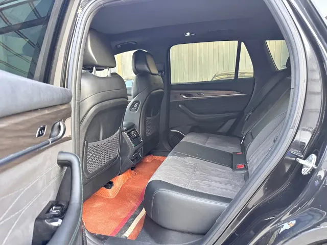 Geely Xingyue L — Фото автомобиля 6