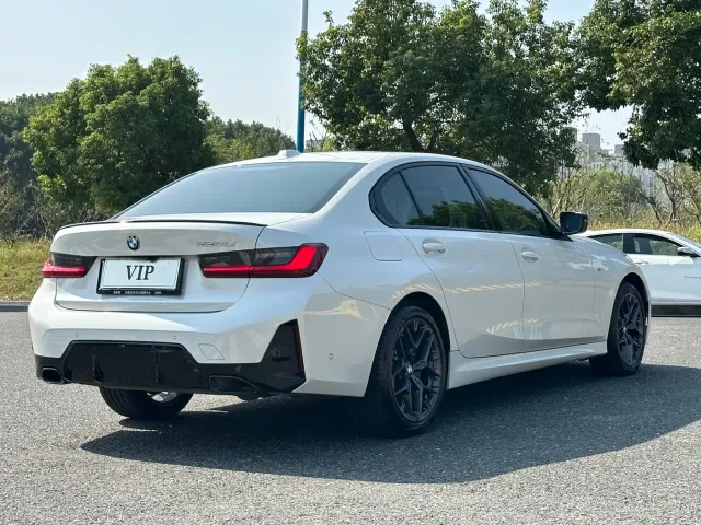 BMW 3 Series — Фото автомобиля 5