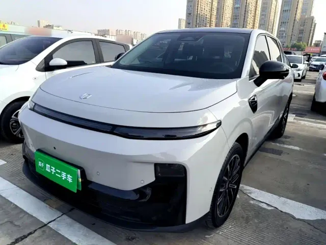Фотография автомобиля — Leapmotor B10