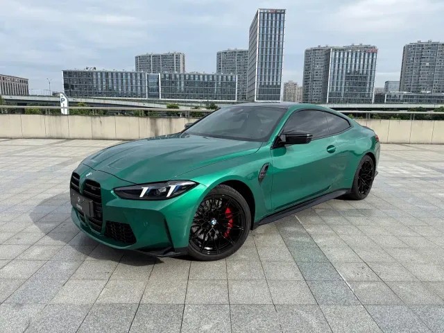 Фотография автомобиля — BMW M4