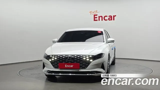 Hyundai Grandeur Новый Grandeur IG — Фото автомобиля 3