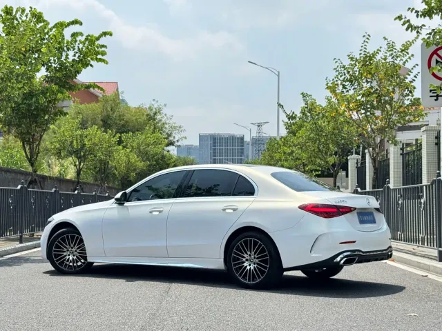 Mercedes-Benz C-Class — Фото автомобиля 9