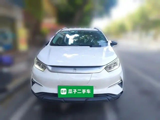BYD Yuan Pro — Фото автомобиля 23