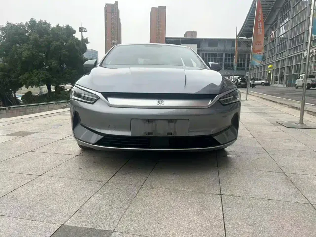 BYD Qin PLUS — Фото автомобиля 3