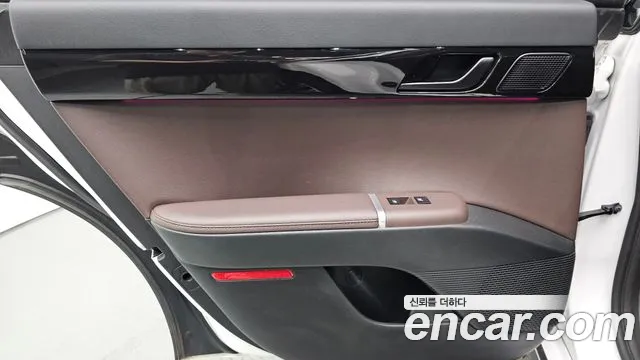 Hyundai Grandeur GN7 — Фото автомобиля 14