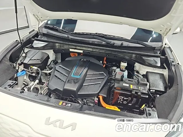 Kia Niro — Фото автомобиля 5