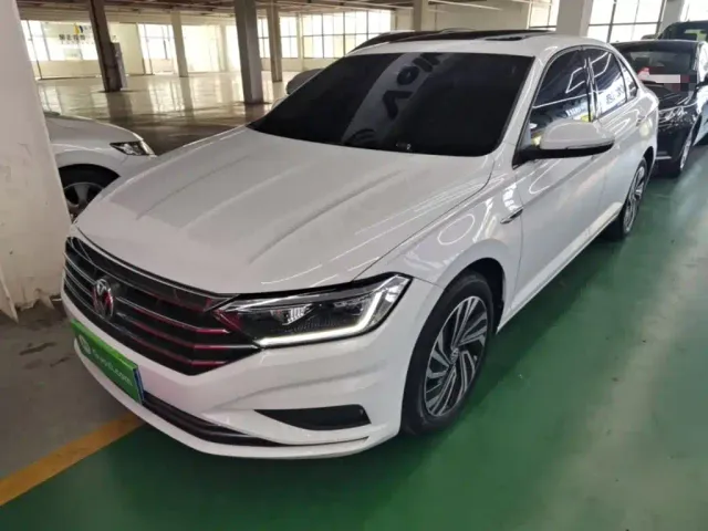 Фотография автомобиля — Volkswagen Sagitar