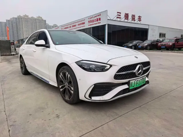 Mercedes-Benz C-Class — Фото автомобиля 3