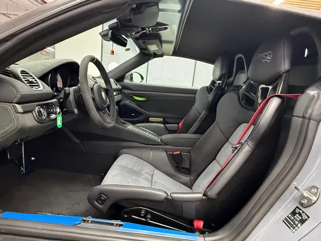Porsche 718 — Фото автомобиля 14