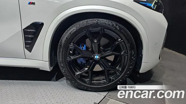 BMW X5 xDrive 40i M Sport — Фото автомобиля 21