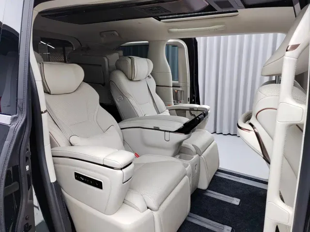 Lexus LM — Фото автомобиля 11