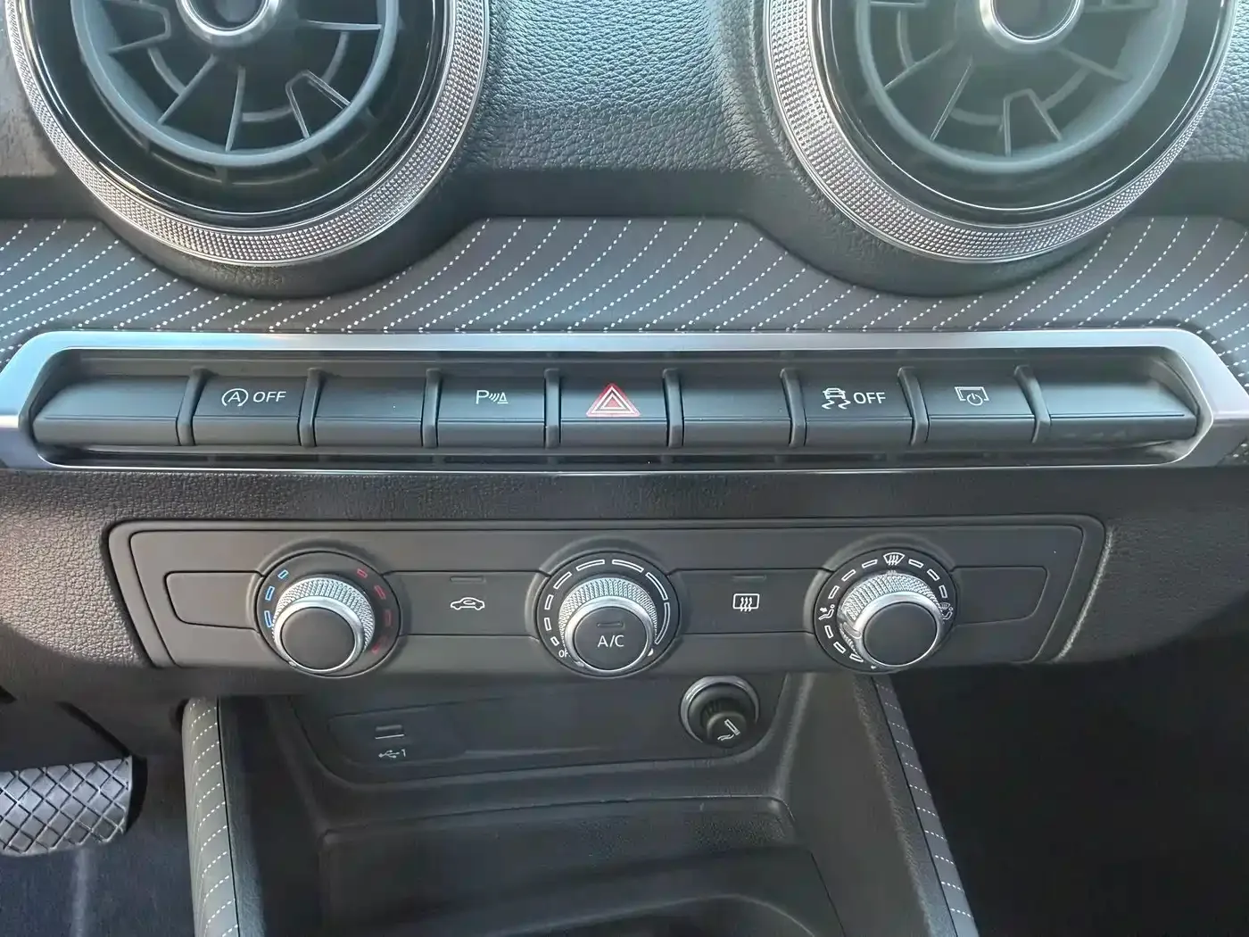 Audi Audi Q2L 2021 35 TFSI Progressive Dynamic — Фото автомобиля 15