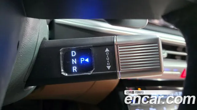 Hyundai Grandeur Grandeur (GN7) 2.5 Бензин 2WD — Фото автомобиля 9