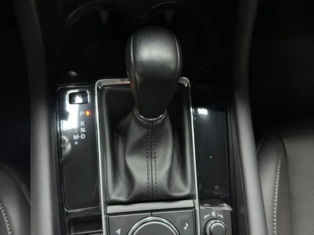 Mazda Axela — Фото автомобиля 14
