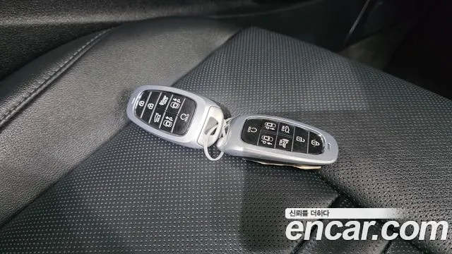 Hyundai Sonata — Фото автомобиля 28
