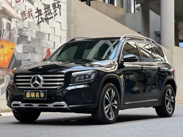 Фотография автомобиля — Mercedes-Benz GLB-Class