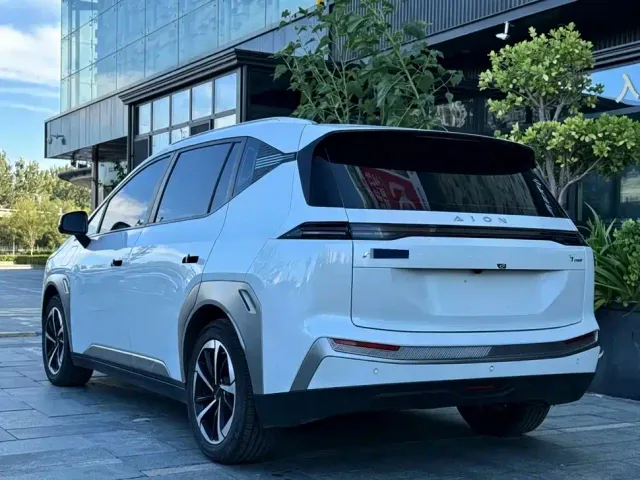 GAC Aion Y — Фото автомобиля 9