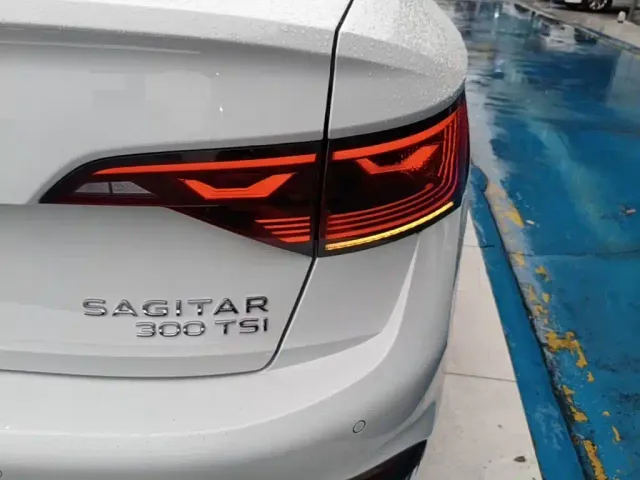 Volkswagen Sagitar — Фото автомобиля 7