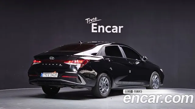 Hyundai AVANTE Новый Avante (CN7) — Фото автомобиля 2