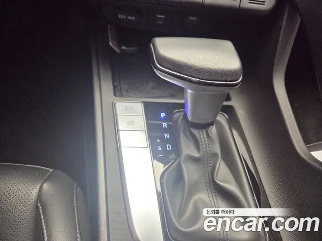 Hyundai Avante — Фото автомобиля 6
