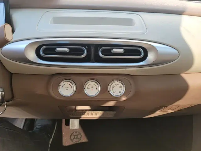 Wuling Hongguang Mini EV — Фото автомобиля 12