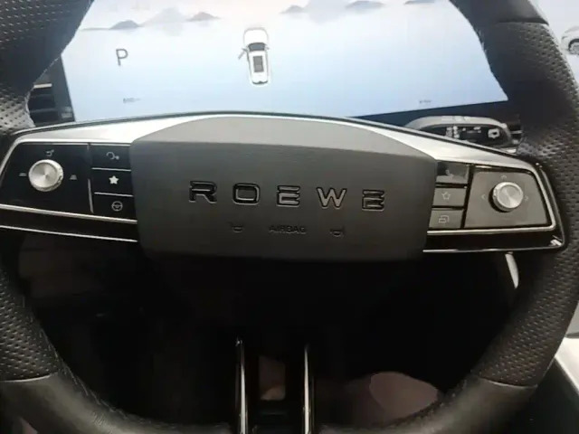 Roewe RX5 — Фото автомобиля 10