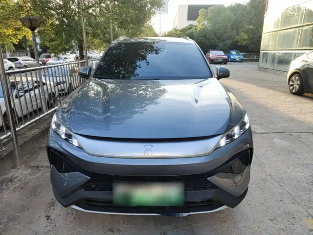 BYD Song Pro — Фото автомобиля 2
