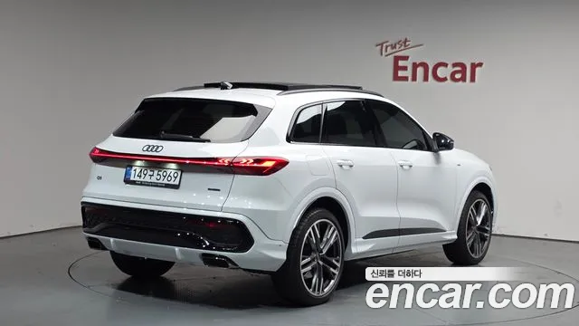 Audi Q5 — Фото автомобиля 2