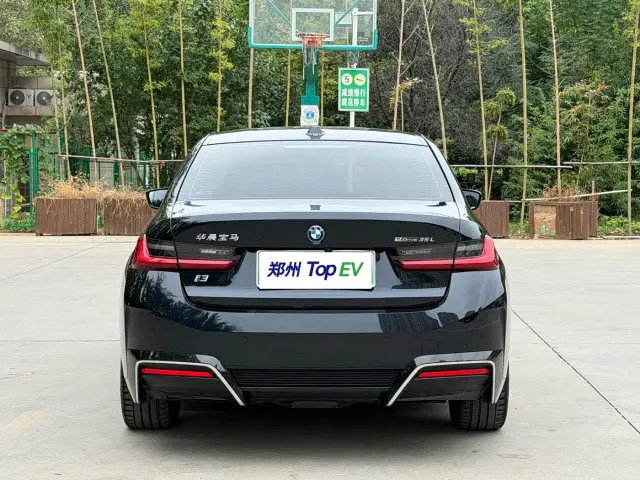 BMW BMW i3 2022 eDrive 35 L — Фото автомобиля 9