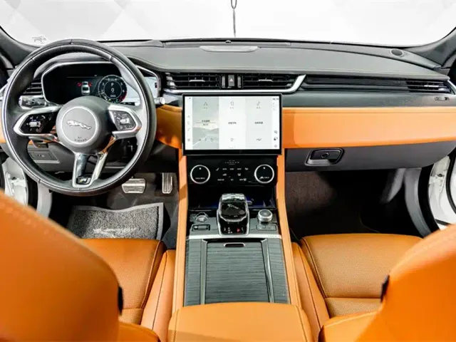 Jaguar XFL — Фото автомобиля 14