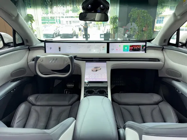 IM Motors LS7 — Фото автомобиля 6