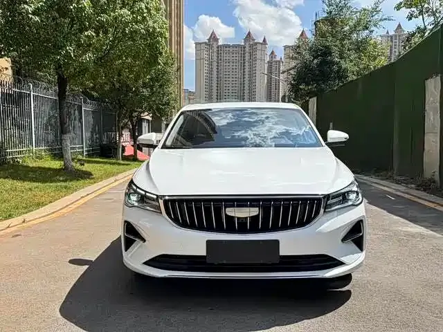 Geely Emgrand — Фото автомобиля 2