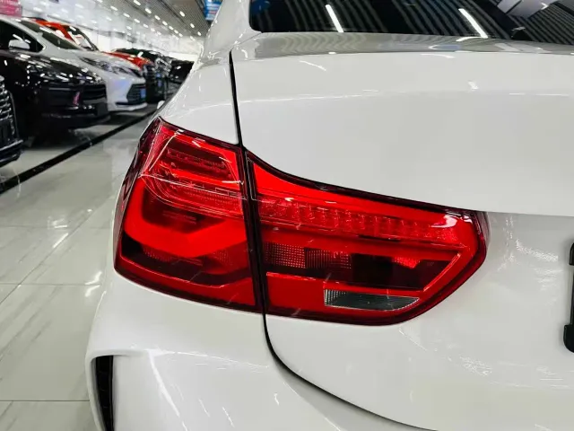 BMW 1 Series — Фото автомобиля 14
