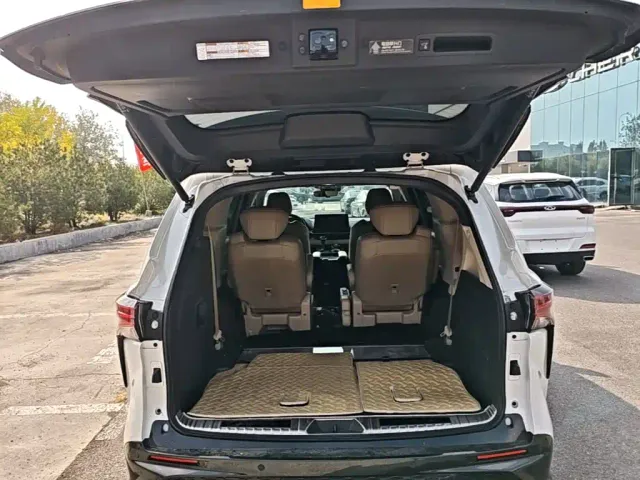 Toyota Granvia — Фото автомобиля 18