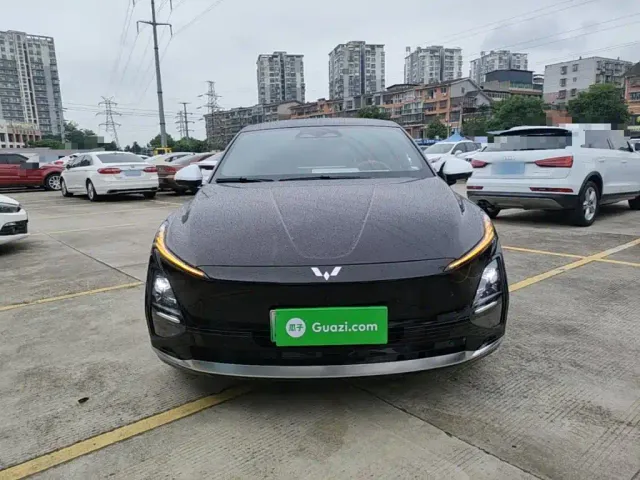 Wuling Starlight — Фото автомобиля 2