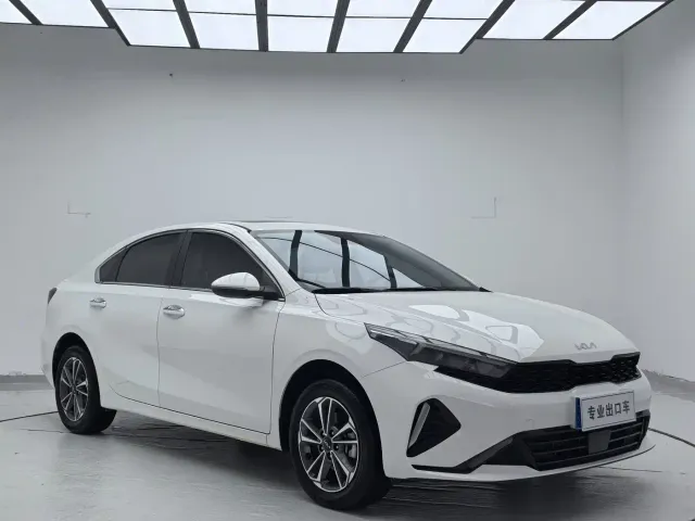 Kia K3 — Фото автомобиля 3