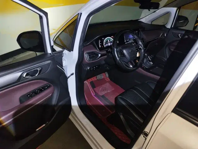 GAC Trumpchi M6 — Фото автомобиля 13