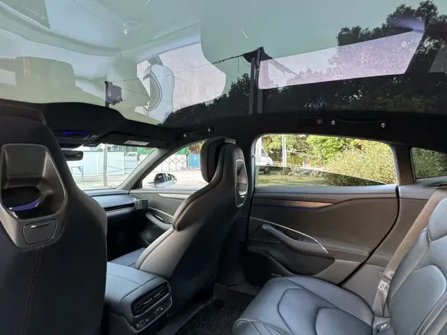 Xiaomi SU7 — Фото автомобиля 6