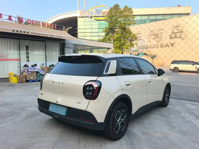 GAC Aion UT — Фото автомобиля 4