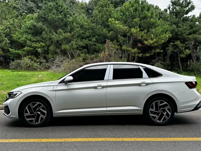 Volkswagen Sagitar — Фото автомобиля 3
