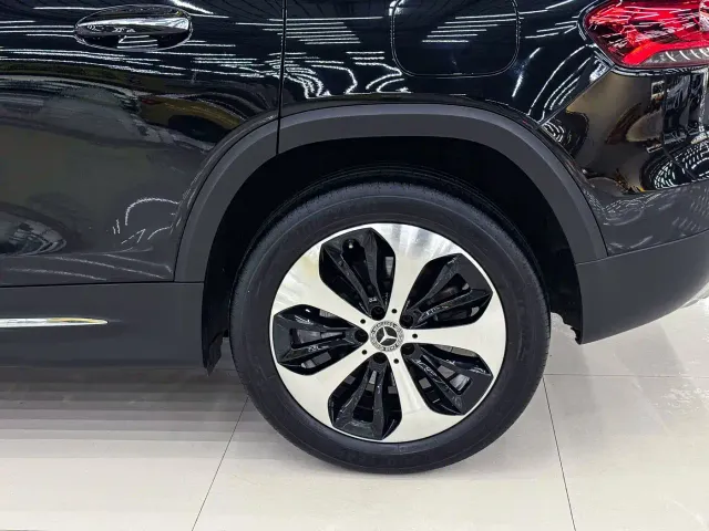 Mercedes-Benz GLB-Class — Фото автомобиля 18