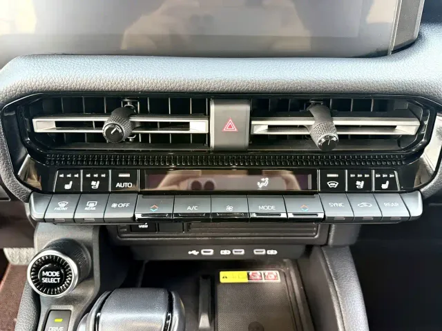 Toyota Prado — Фото автомобиля 9