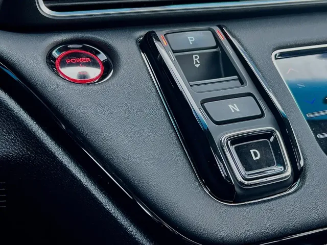 Honda Elysion — Фото автомобиля 14