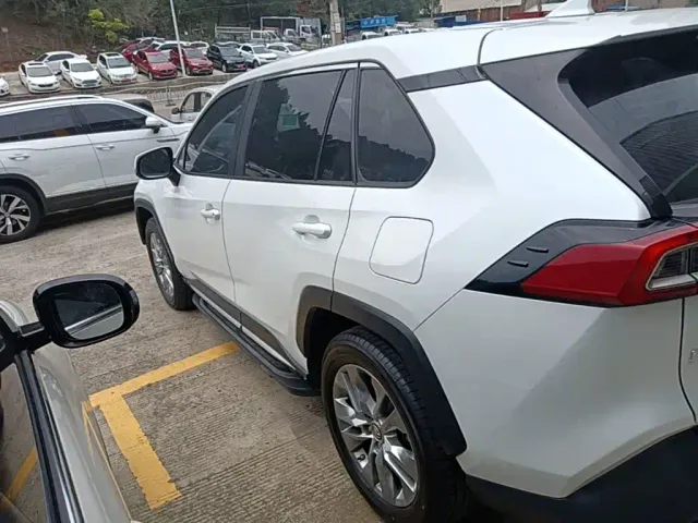 Toyota Wildlander — Фото автомобиля 4