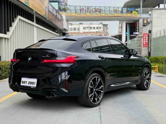BMW X4 M — Фото автомобиля 9