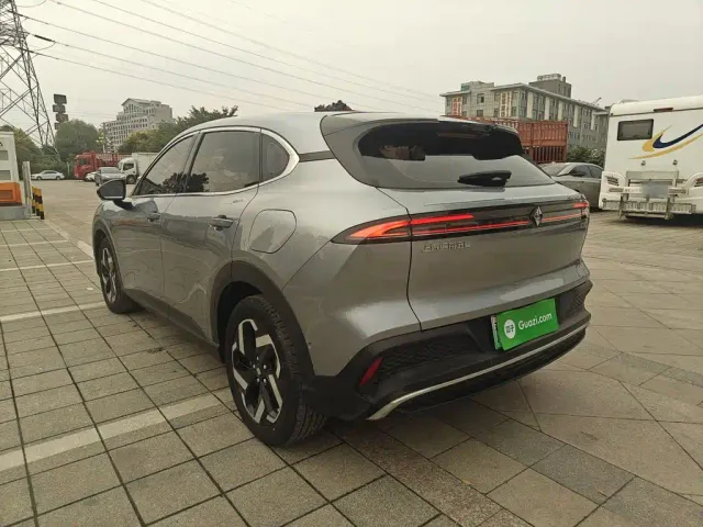 Baojun Yunhai — Фото автомобиля 4